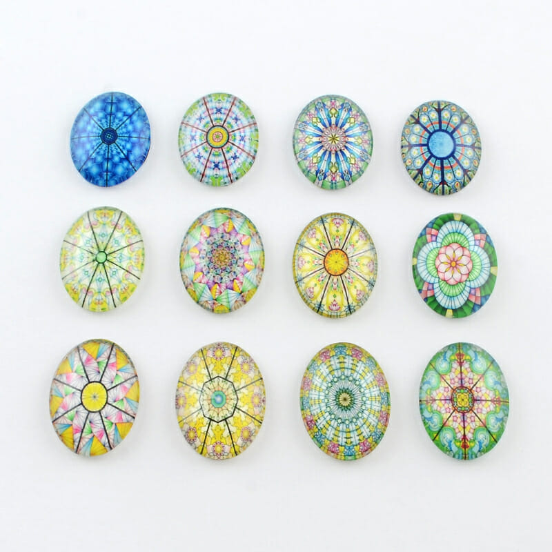 Kabošon oválný, rozměr 25x18mm, barva kaleidoskop 1 Kabošon oválný, rozměr 25x18mm, barva kaleidoskop