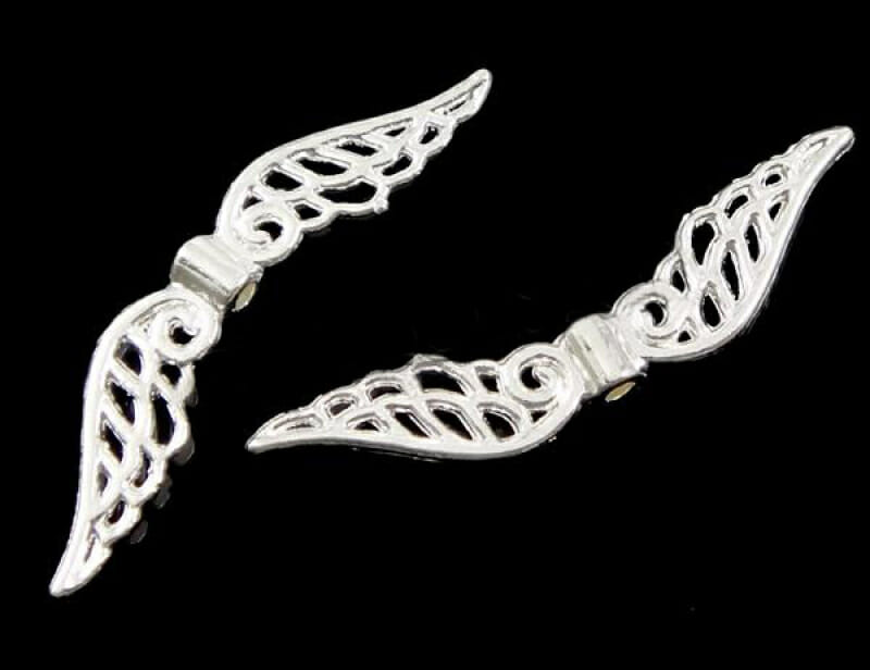 Korálek kovový, tvar křídla, rozměr 32x7x2mm, barva stříbro-50 ks 1 Korálek kovový, tvar křídla, rozměr 32x7x2mm, barva stříbro-50 ks