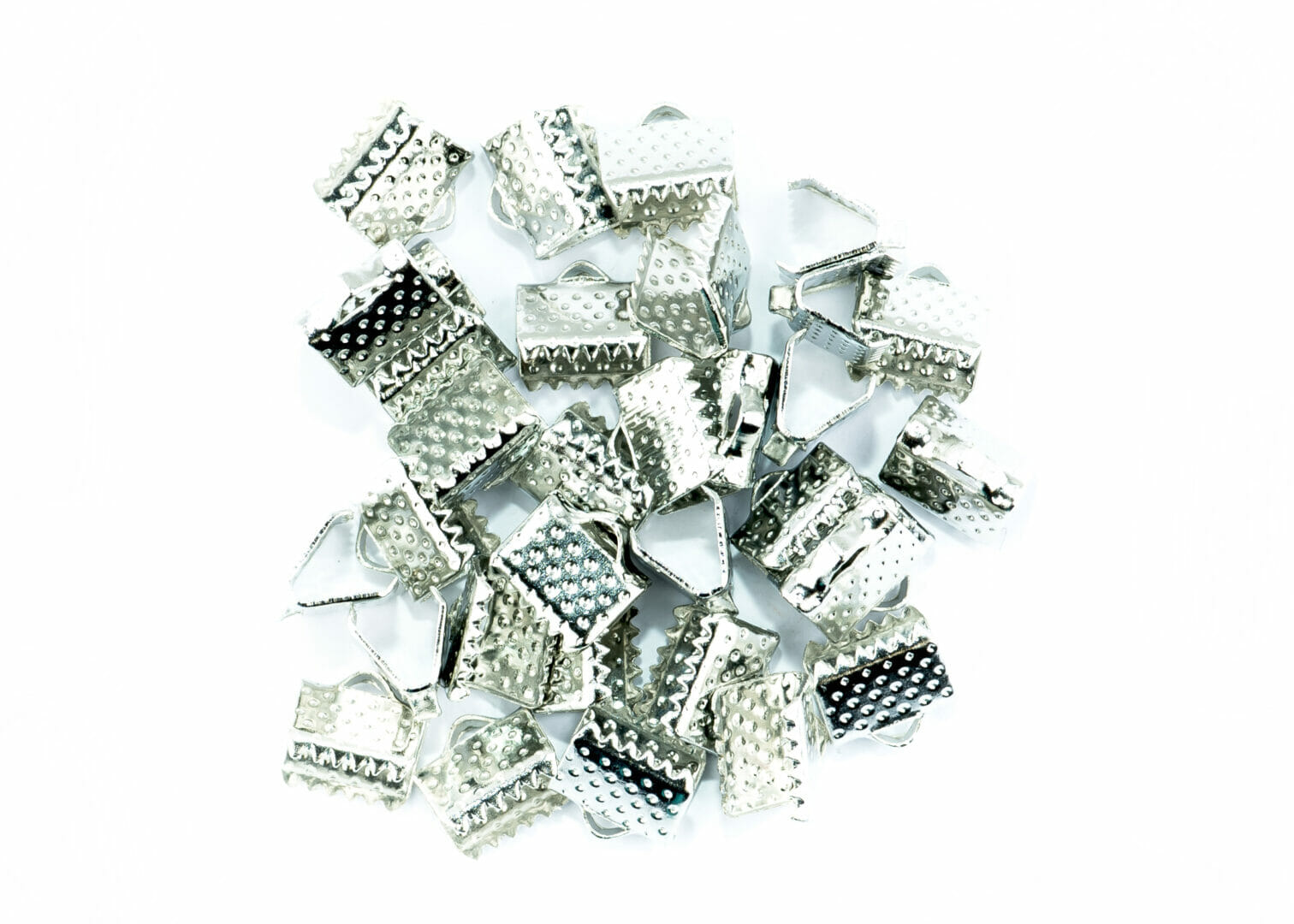 Kalota na stuhu, rozměr 7,5x8x6mm, barva platina 1 Kalota na stuhu, rozměr 7,5x8x6mm, barva platina