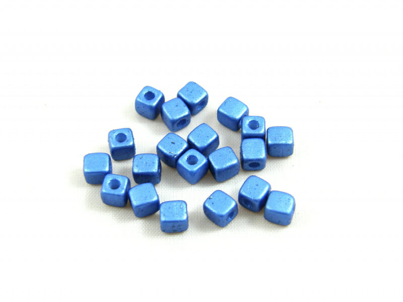 Korálek mačkaný, tvar krychle, rozměr 6x6mm, barva 02010, zušlechtění 70438 1 Korálek mačkaný, tvar krychle, rozměr 6x6mm, barva 02010, zušlechtění 70438