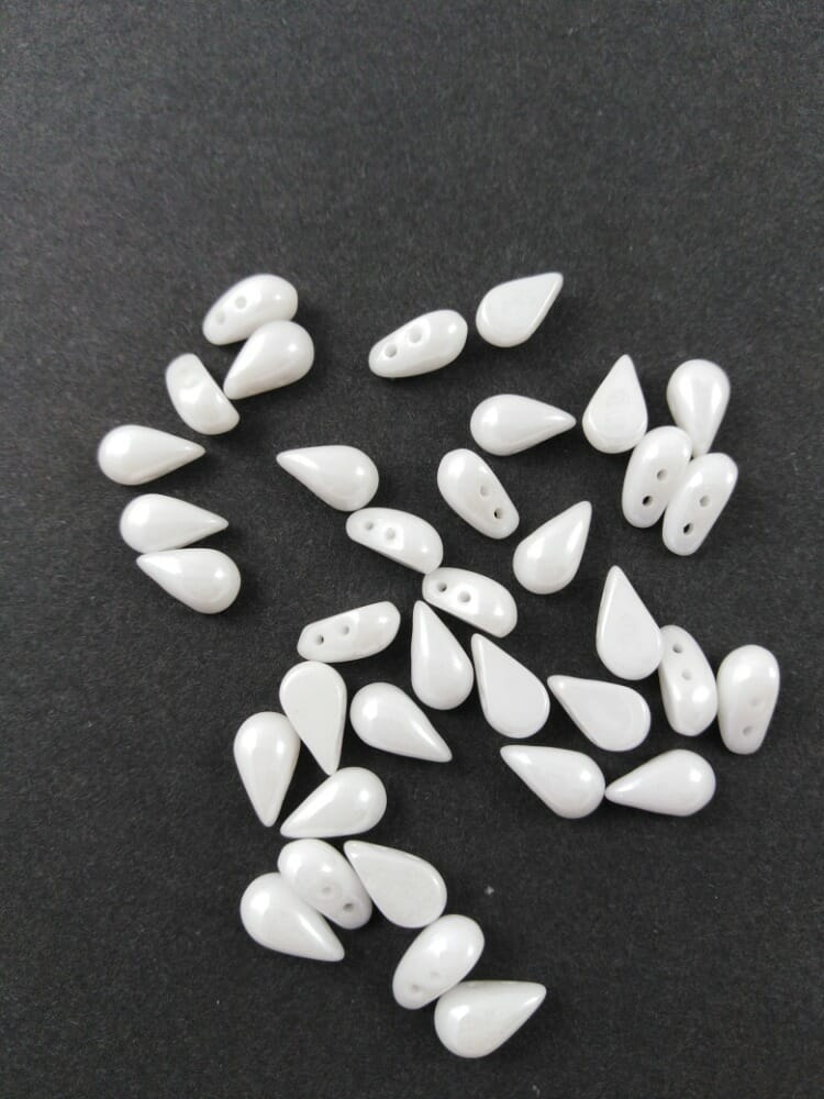 Korálek mačkaný, Tear duo,barva 02010,zušlechtění 14400 1 Korálek mačkaný, Tear duo,barva 02010,zušlechtění 14400