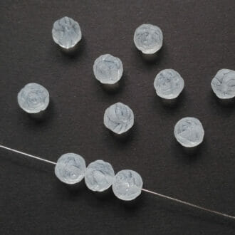 Korálek mačkaný kulička -růžička, průměr 8mm,barva 00030,zušlechtění 84110