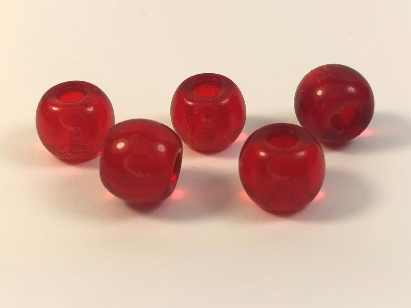 Korálek mačkaný s velkou dírkou, průměr 12mm, barva 90080 1 Korálek mačkaný s velkou dírkou, průměr 12mm, barva 90080