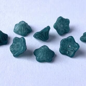 Mačkané korálky zvonečky 5x7 mm, barva tmavě zelená, 32131