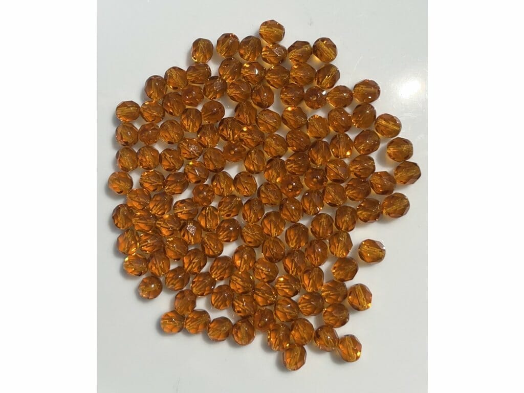 Korálek broušený, průměr 6mm, barva 10090-topaz 1 Korálek broušený, průměr 6mm, barva 10090-topaz